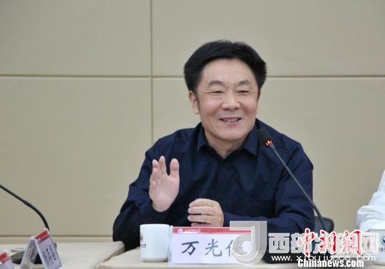 圖為山東師范大學(xué)副校長萬光俠在開幕式上發(fā)言?！≮w曉 攝
