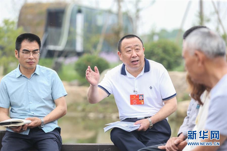 （新華全媒頭條·兩會(huì)精神看落實(shí)·圖文互動(dòng)）（2）整體謀劃、系統(tǒng)升級、全面提升——落實(shí)全國兩會(huì)精神織牢織密公共衛(wèi)生防護(hù)網(wǎng)